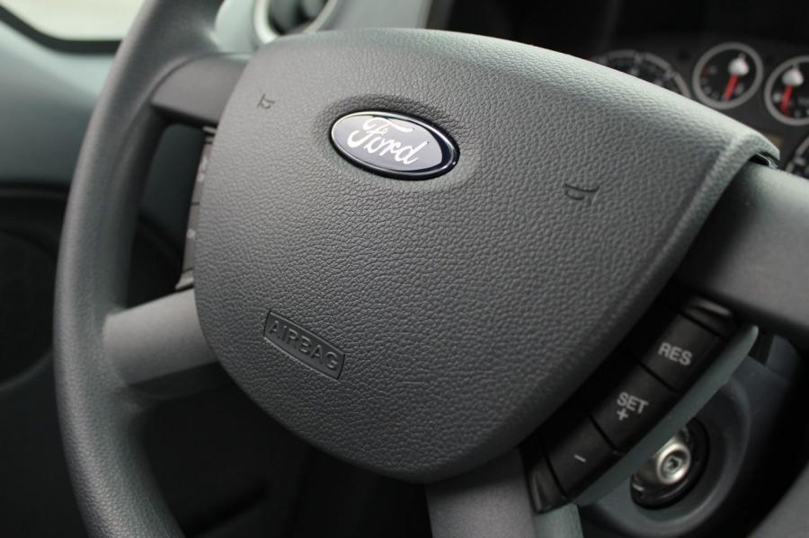  Ford Transit Connect XLT 2011 года  (фото 40 из 66)